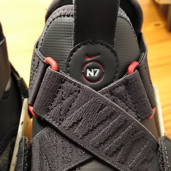 N7 Nike Huaraches - Picture 5 of 5